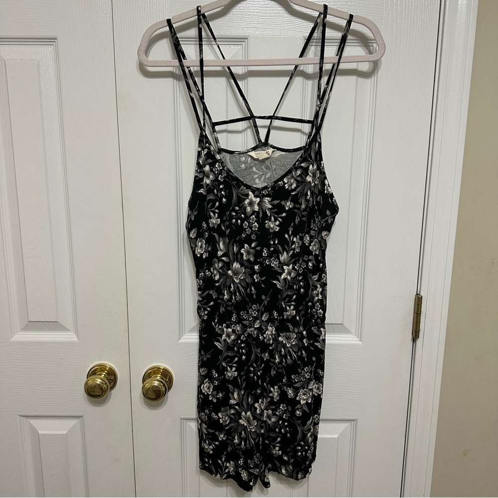 American Eagle Outfitters Romper - Size Large